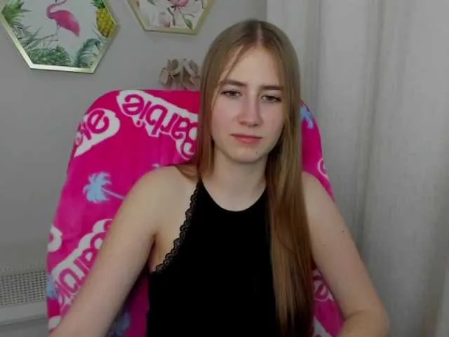 Live sex webcam photo for desireMegan #277083645