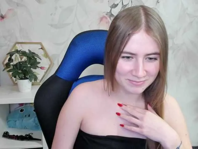 Live sex webcam photo for desireMegan #290178523