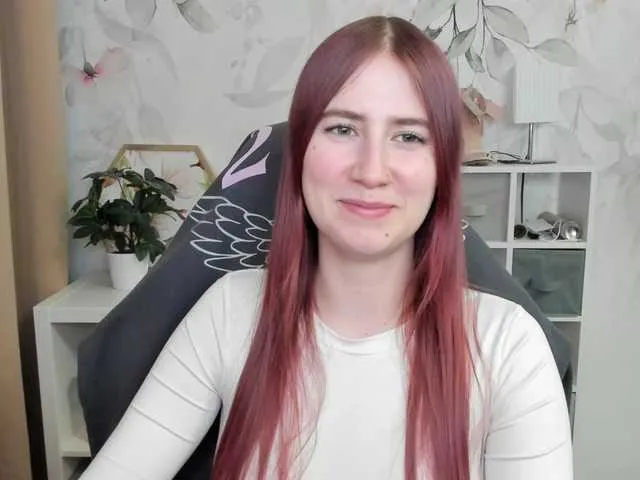 Live sex webcam photo for desireMegan #290394622