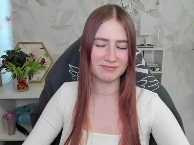 Live sex webcam photo for desireMegan #290534341