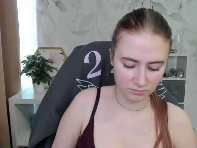 Live sex webcam photo for desireMegan #290676074