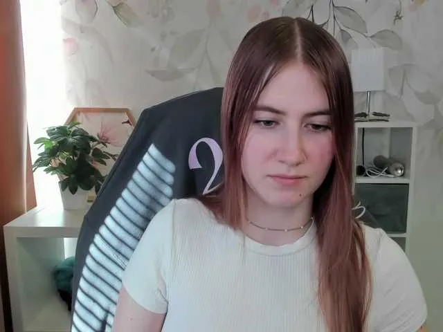 Live sex webcam photo for desireMegan #290723892