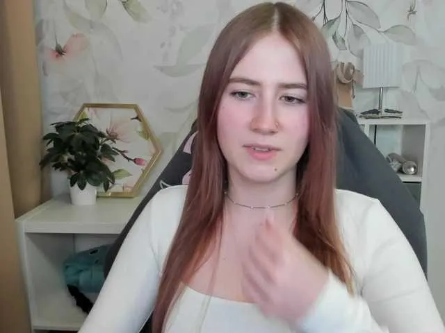 Live sex webcam photo for desireMegan #290759272