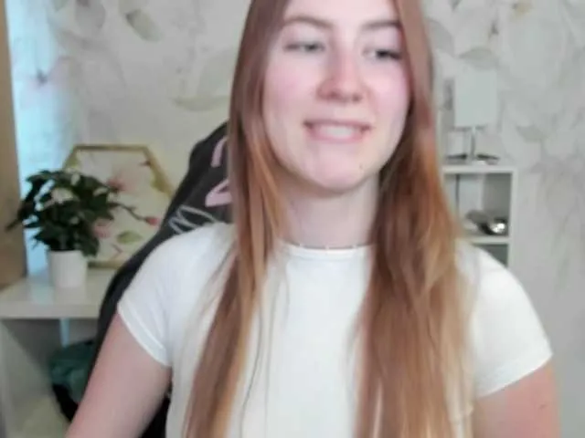 Live sex webcam photo for desireMegan #291109817