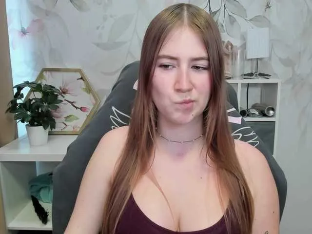 Live sex webcam photo for desireMegan #291150356