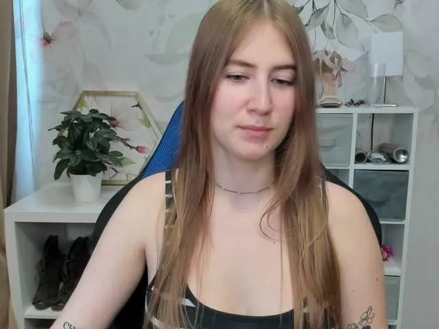 Live sex webcam photo for desireMegan #291430290