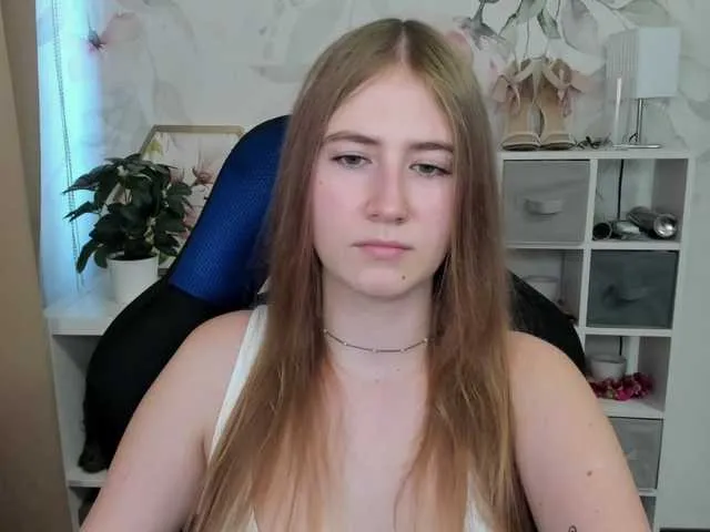 Live sex webcam photo for desireMegan #291660503