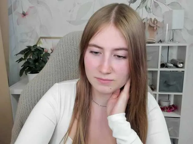 Live sex webcam photo for desireMegan #291734356