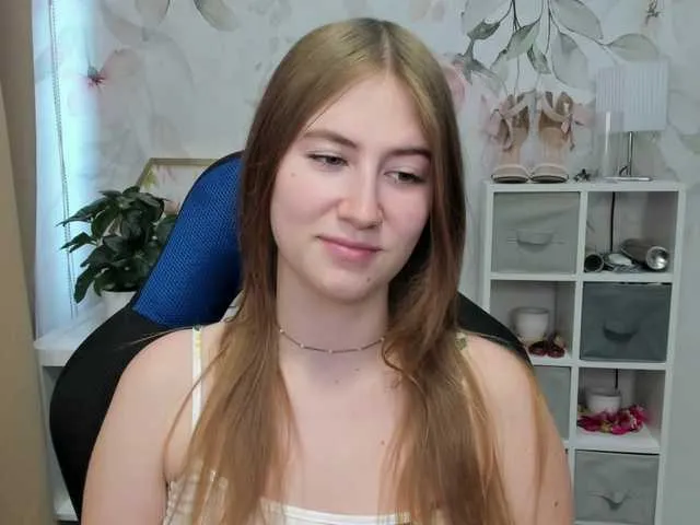 Live sex webcam photo for desireMegan #291749452