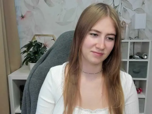 Live sex webcam photo for desireMegan #291843106