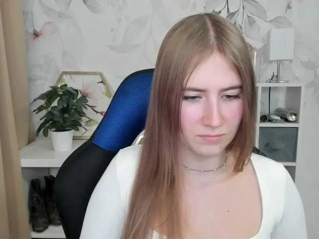 Live sex webcam photo for desireMegan #291880254