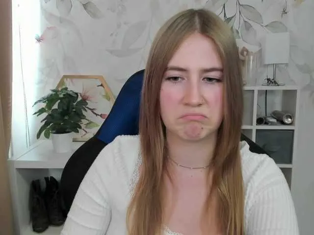 Live sex webcam photo for desireMegan #291947396