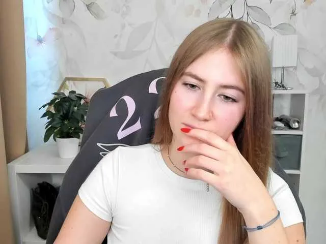 Live sex webcam photo for desireMegan #292026443