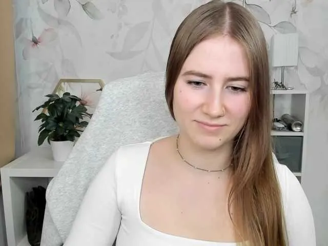 Live sex webcam photo for desireMegan #292133554