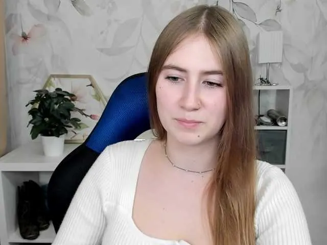 Live sex webcam photo for desireMegan #292255519