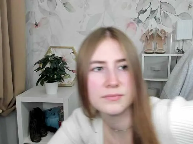 Live sex webcam photo for desireMegan #292356107