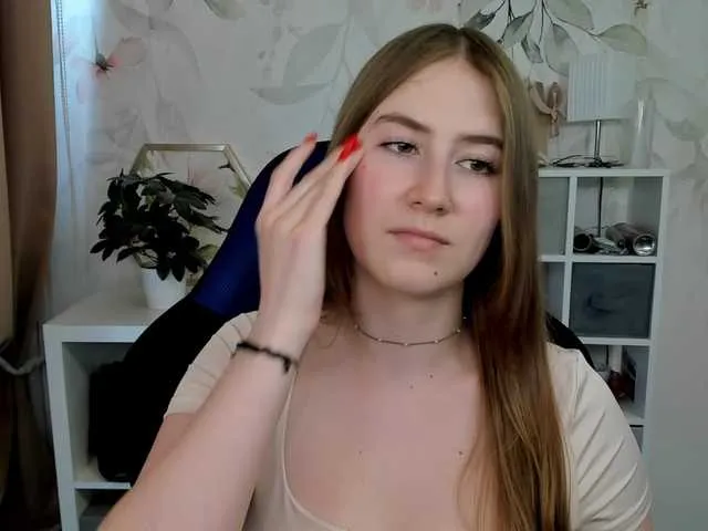 Live sex webcam photo for desireMegan #293710602