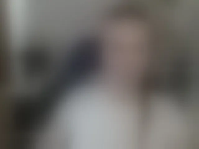 Live sex webcam photo for desireMegan #294176620
