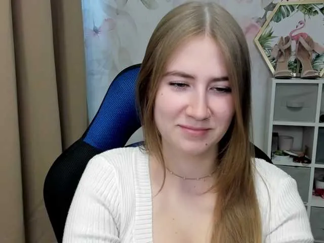 Live sex webcam photo for desireMegan #294235783