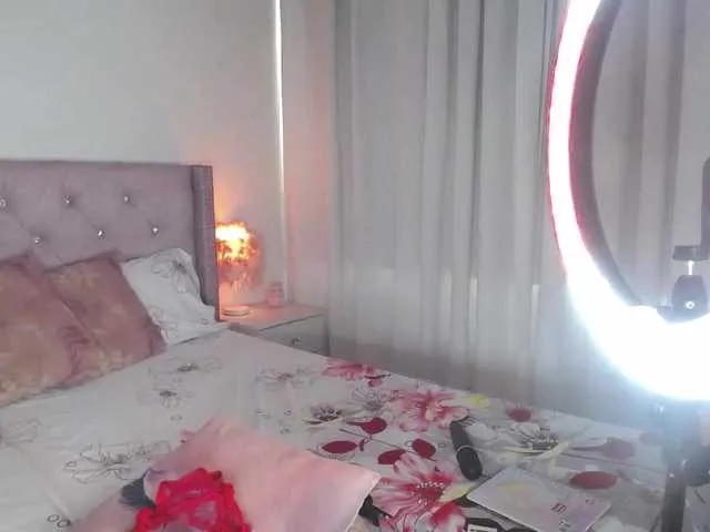 Live sex webcam photo for destinysweet #291029960