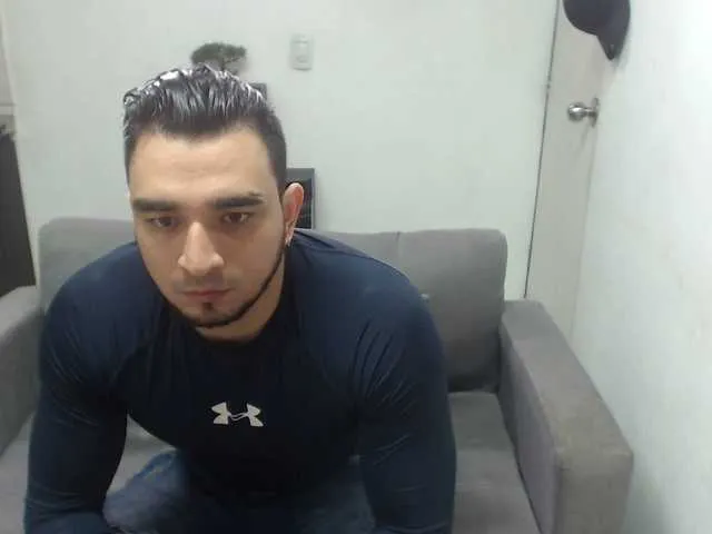 Live sex webcam photo for deu1 #290990821