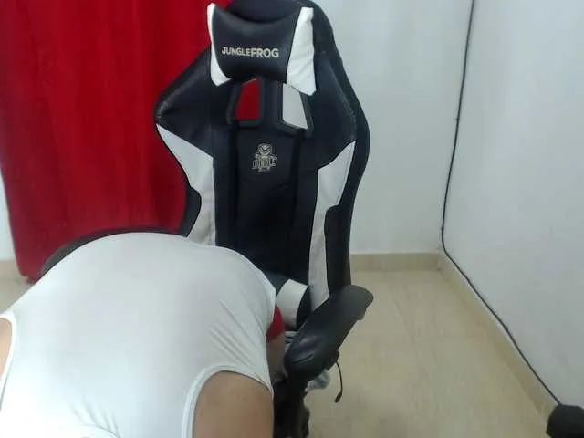 Live sex webcam photo for deu1 #291252562