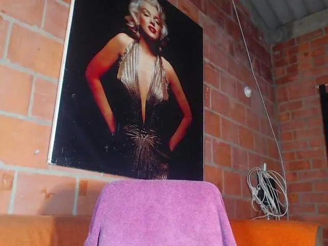 Live sex webcam photo for devilbigcockk #276330135