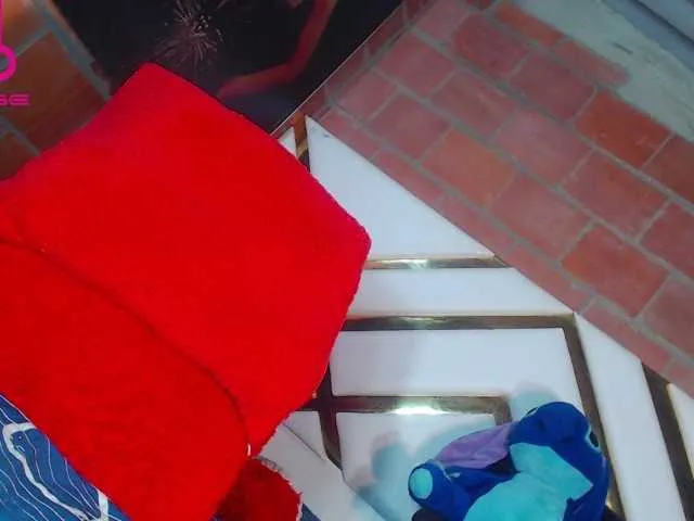 Live sex webcam photo for devilbigcockk #276455357