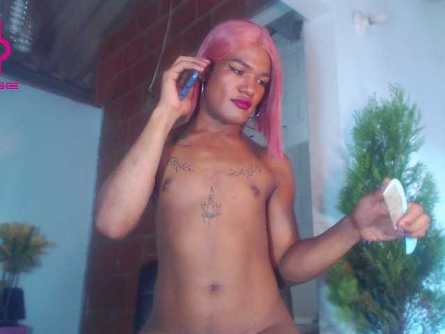 Live sex webcam photo for devilbigcockk #276760729