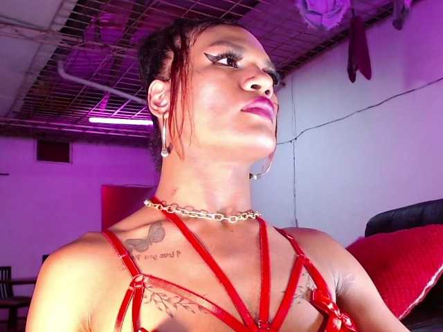 Live sex webcam photo for devilbigcockk #277156712