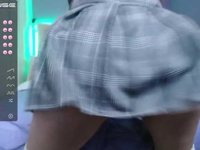 Live sex webcam photo for devilkatee #272985553