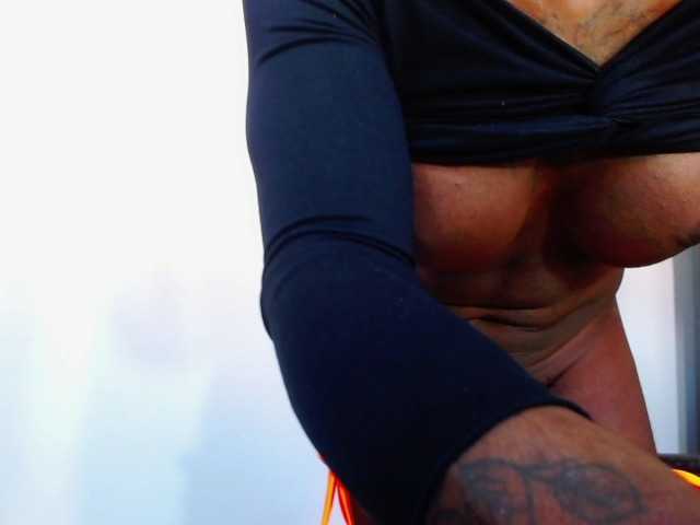 Live sex webcam photo for devillhotsxxx #277112244