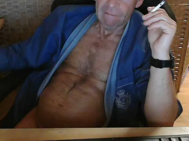 Live sex webcam photo for dfrxxx1 #277058917