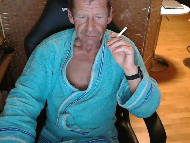 Live sex webcam photo for dfrxxx1 #278052582