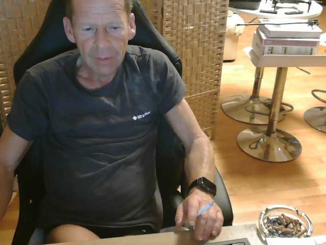 Live sex webcam photo for dfrxxx1 #291017639