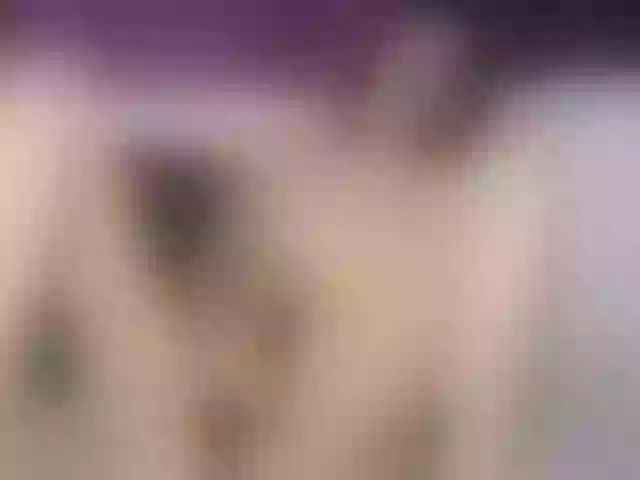 Live sex webcam photo for di-young #271733564