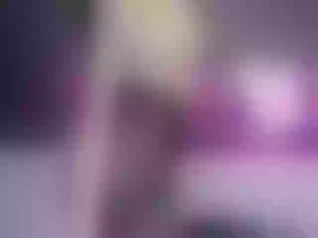 Live sex webcam photo for di-young #272092264