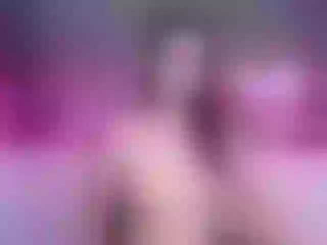 Live sex webcam photo for di-young #272498967