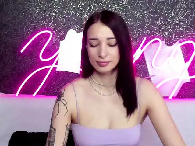 Live sex webcam photo for di-young #272660506