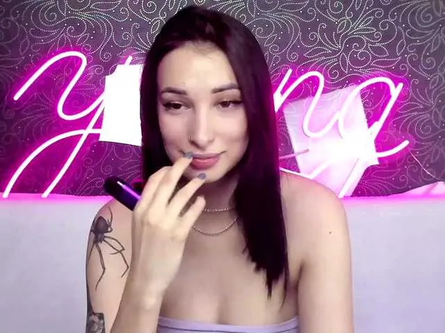 Live sex webcam photo for di-young #272662364