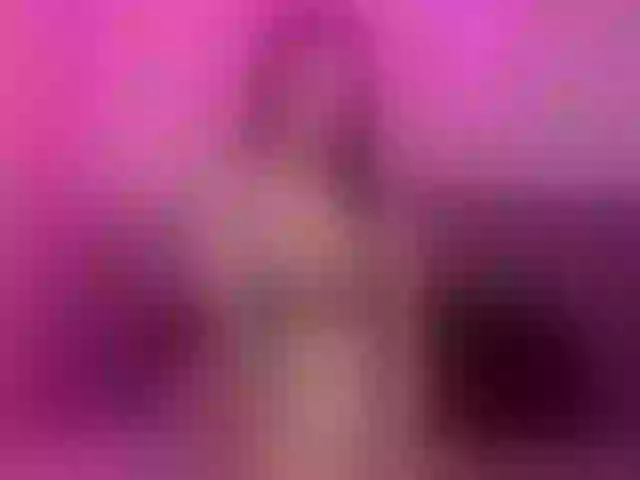 Live sex webcam photo for di-young #273214472