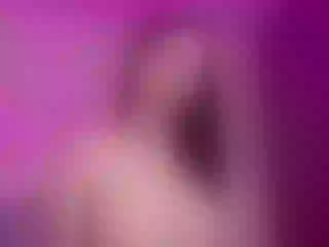 Live sex webcam photo for di-young #273439223