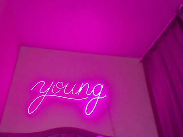 Live sex webcam photo for di-young #274355418