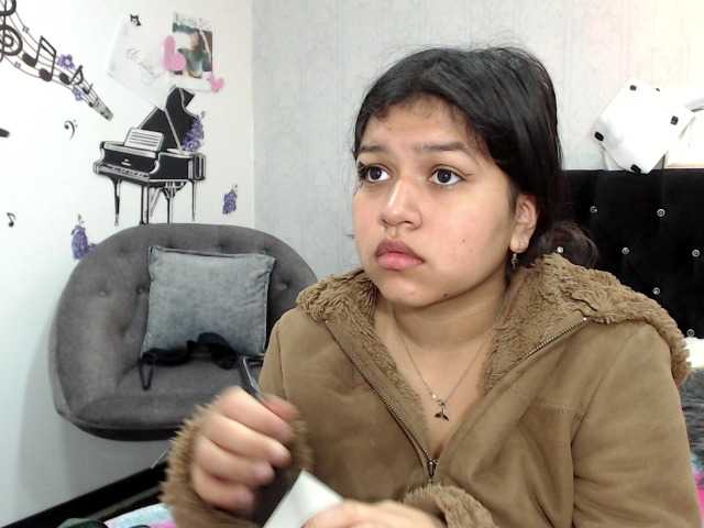 Live sex webcam photo for dianejazmin #272942152