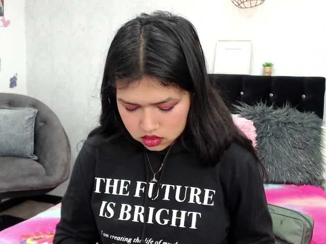 Live sex webcam photo for dianejazmin #272971764