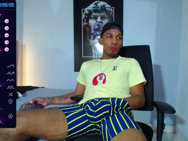 Live sex webcam photo for diego-black05 #275451994