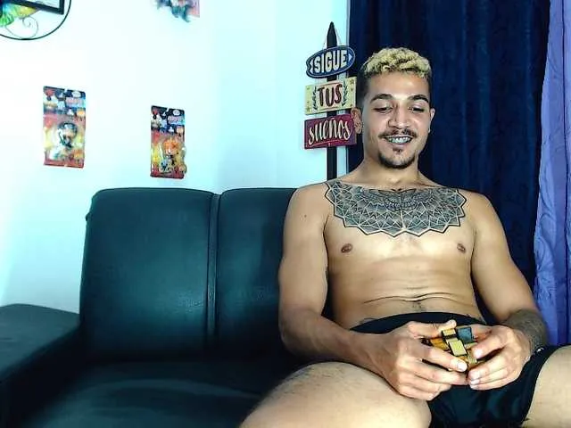 Live sex webcam photo for diegoCameron7 #277362967