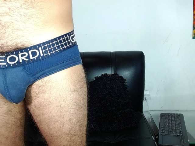 Live sex webcam photo for diegohairyman #276803645