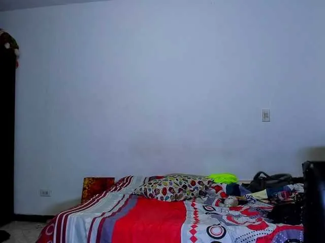 Live sex webcam photo for diegohairyman #291934511