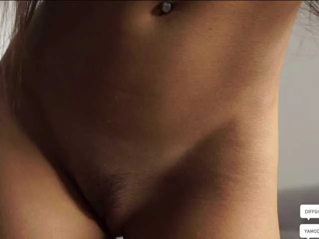 Live sex webcam photo for diffgirls1-1 #278055229